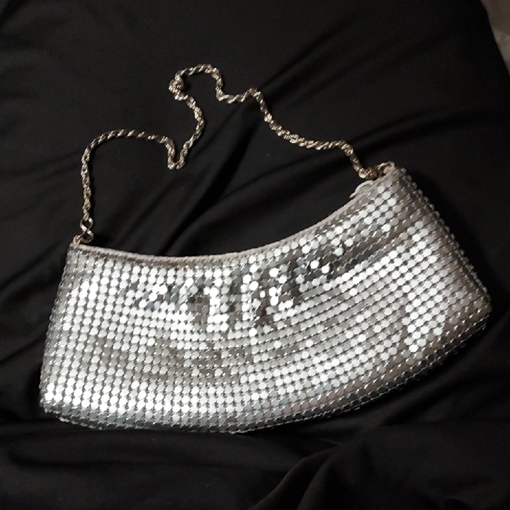 Womens Silver Chainmail Purse By LA REGALE
